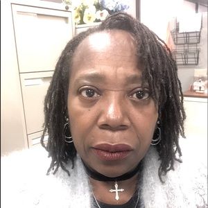 Meet your Posher, Sylvia